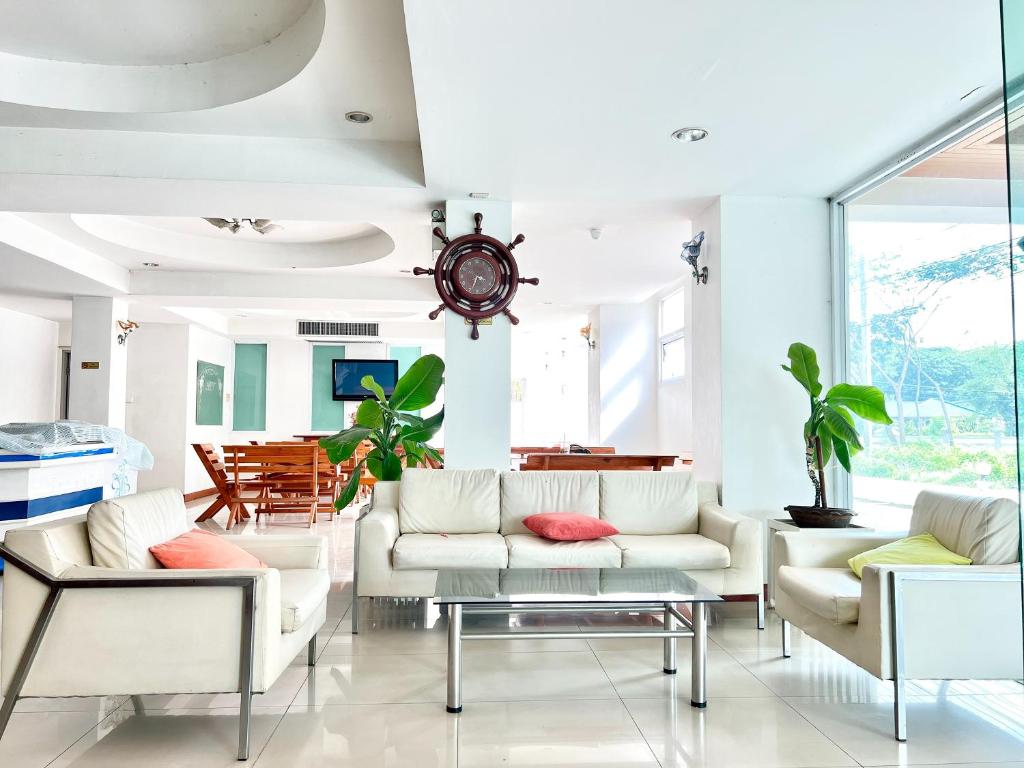 Facilities, BT Grand Condotel in Udon Thani