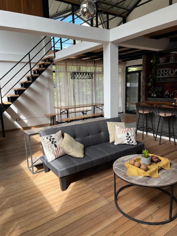 Casa familiar en Oxapampa hasta 5 personas con cochera - 1