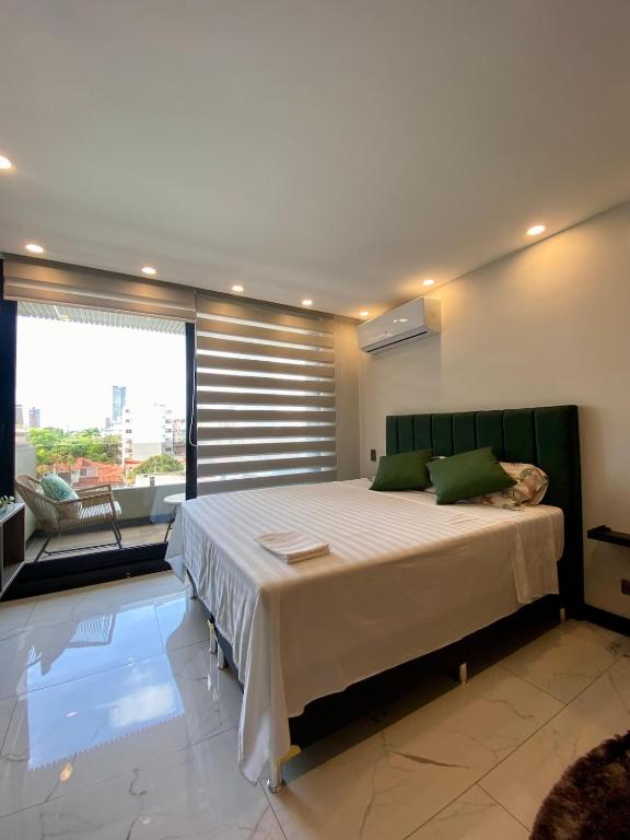 Apartamento en Sky Luxia! Zona de Equipetrol - 4