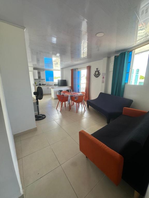 Russ Apartment 2 Diagonal Comando, San Andrés