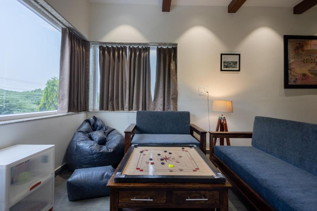 Monsoon Abode 4 BHK Pet friendly with Monsoon place view and Garden, Udaipur