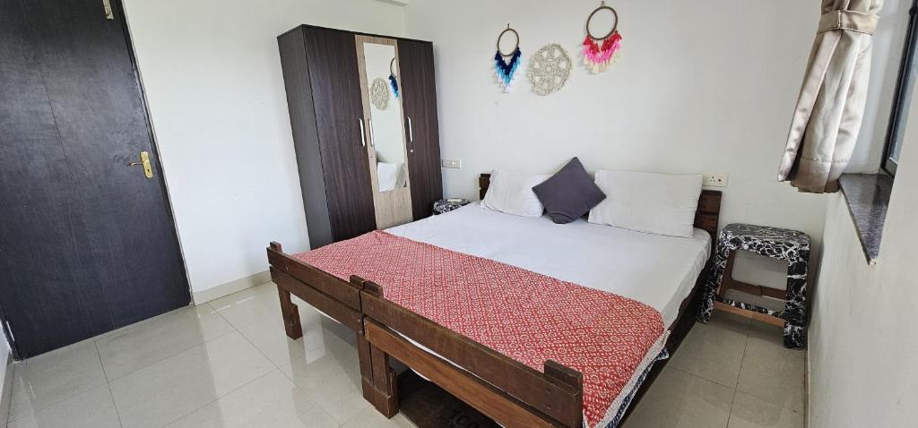 Cozy 2bhk with sunrise view, Candolim