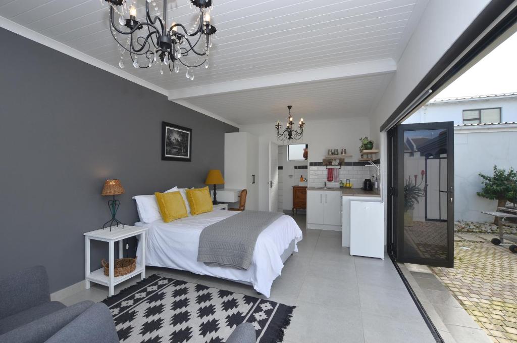 Mervue Studio, Vosburg