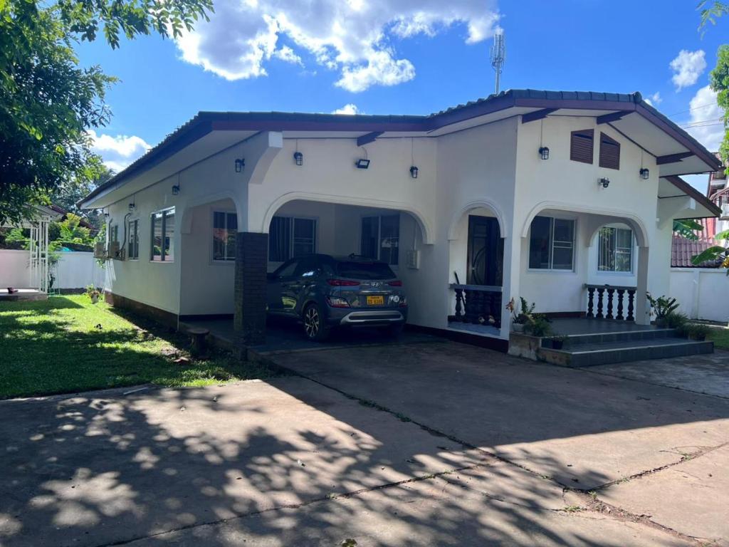 Cozy house in Vientiane, Vientiane