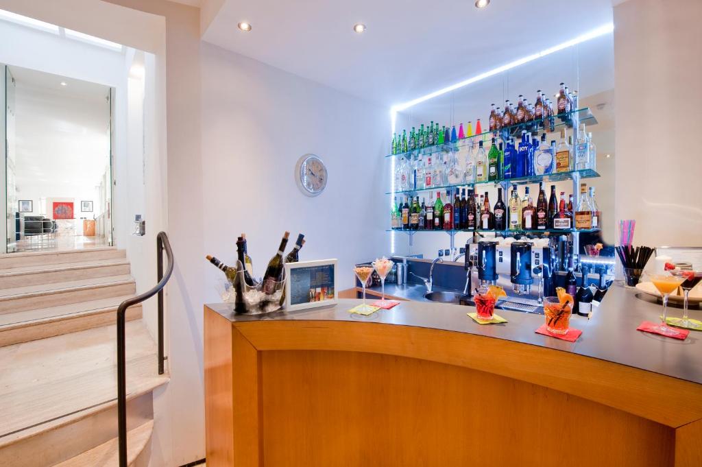 Pub/Lounge