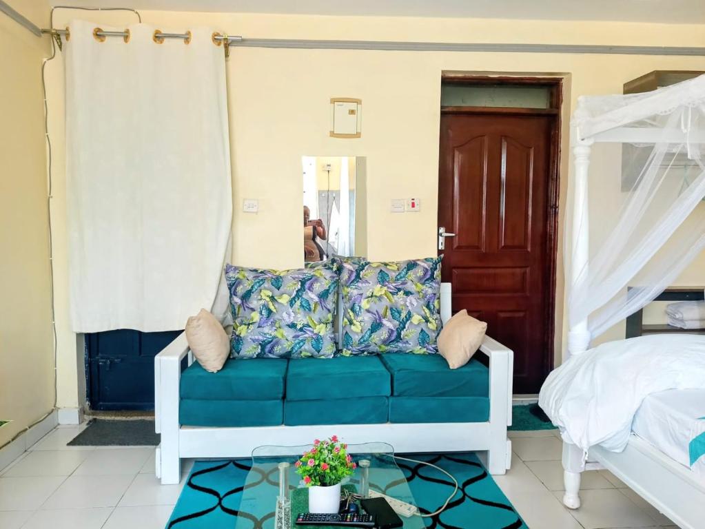 Euphglory studio, Kakamega