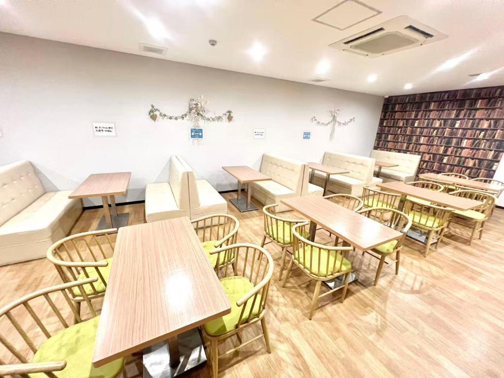 ホリディパールホテル火木土日限定無料朝食付き
