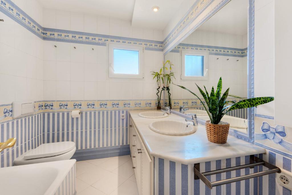 Sky Heaven Nogalera - 2 spacious BR - Heart of Torremolinos - 5