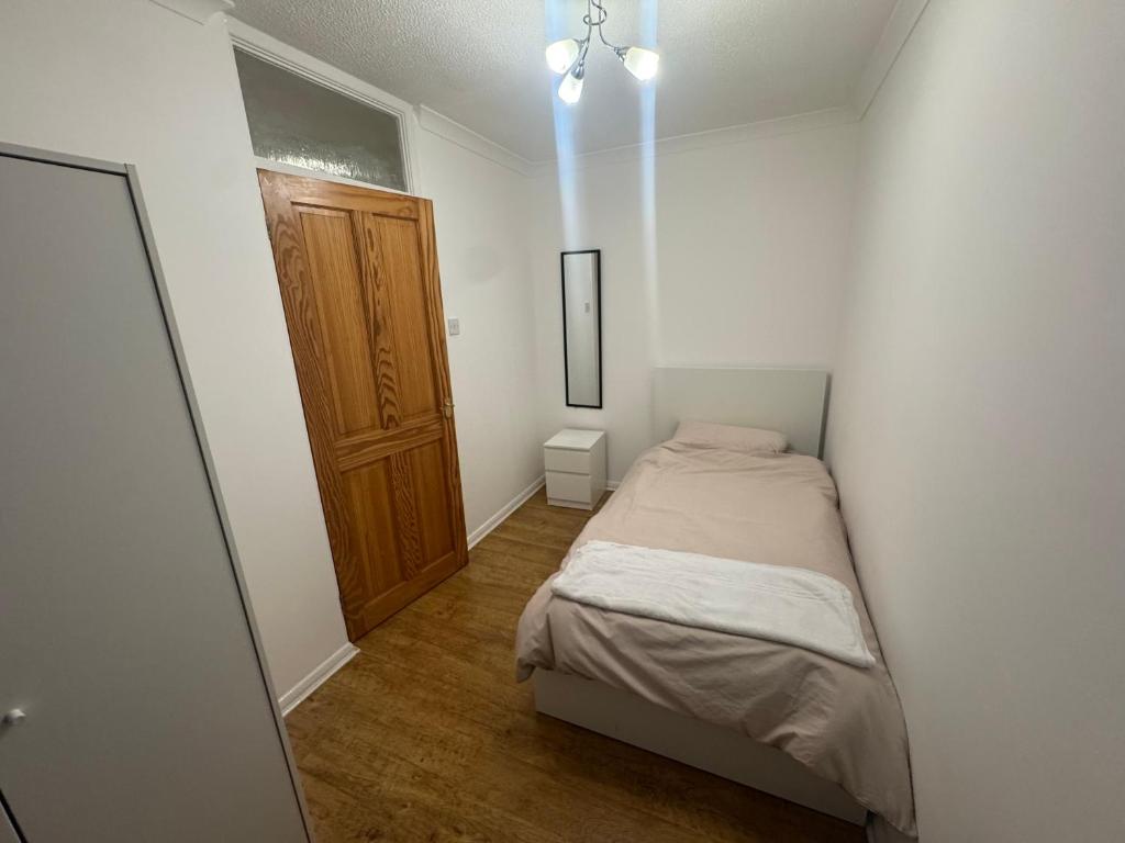 Stay with comfort and care, Luton