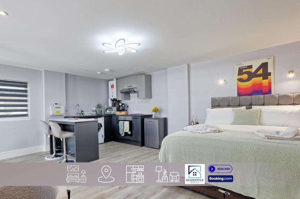 Studio By Homestyles Hosts Short Lets & Serviced Accommodation Widford With Free WiFi, Writtle