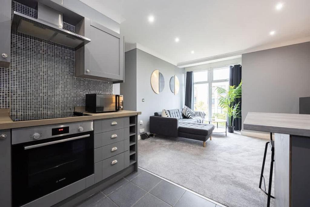 The Sharston - Free Parking & Close To Airport, Wythenshawe