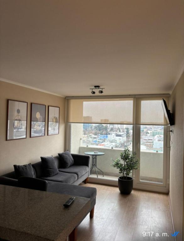 Moderno Depto en el Centro de Chillan con estacionamiento - 4