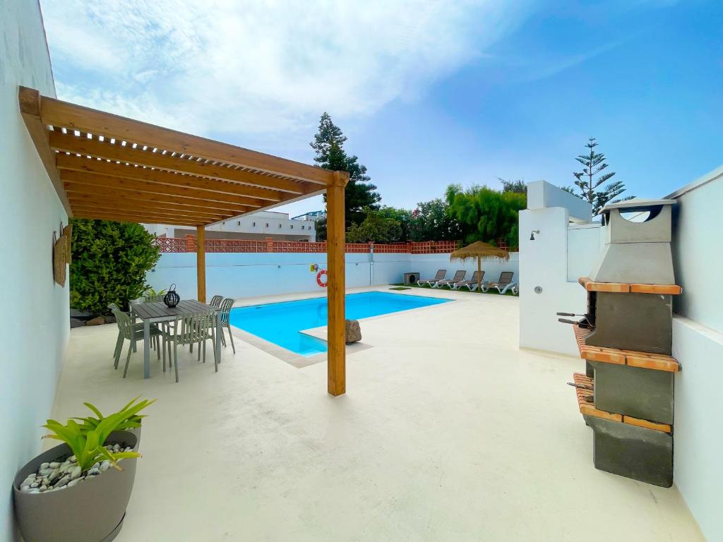 Villa Emilia by Best Holidays Fuerteventura - 1