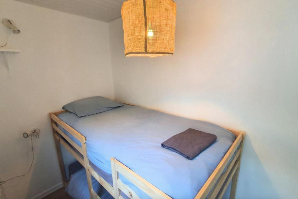 Charming apartment just steps from the beach - 5