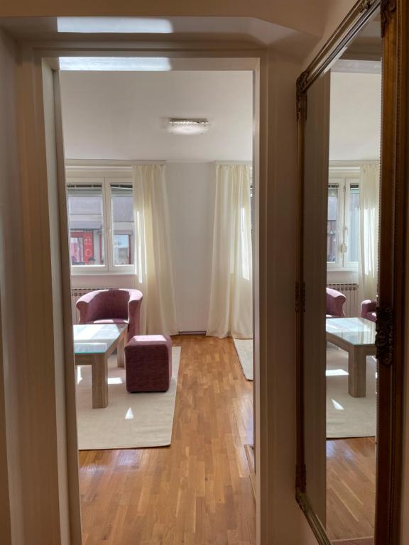 Old town apartment - 2