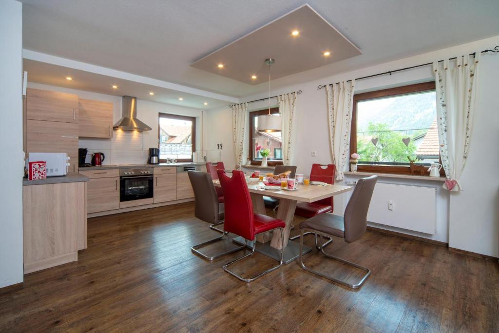 Ferienwohnung Alpenstyle 1 - 5