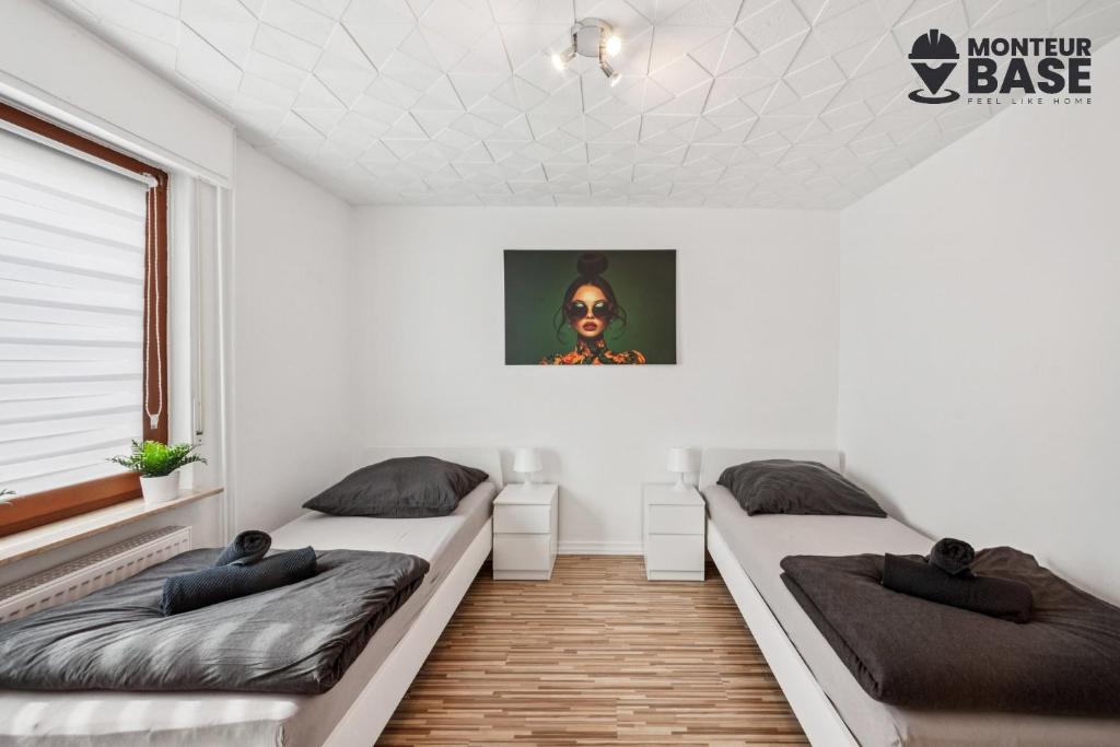 MONTEUR - Unterkunft für bis zu 6 Personen in 63179 Obertshausen - OF04, Obertshausen