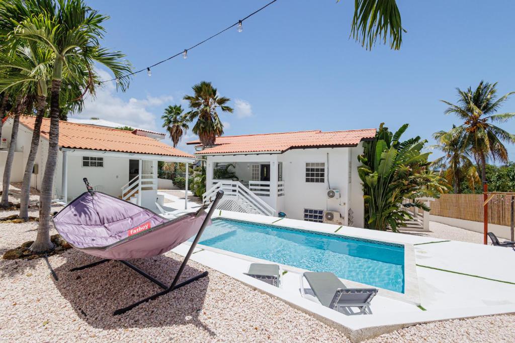 Mini Resort Villa Perla, 5 min from Mambo Beach & Jan Thiel, Willemstad