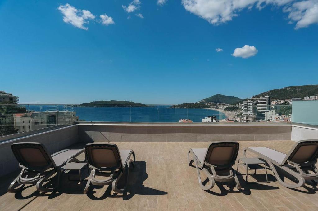 Penthouse with Sea view Rafailovici - 2