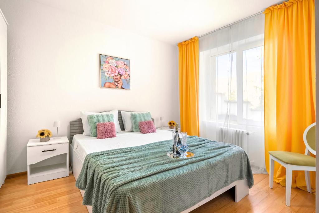 Stepup Apartment, Downtown Bucharest, City Center, Garden View, Bukurešť