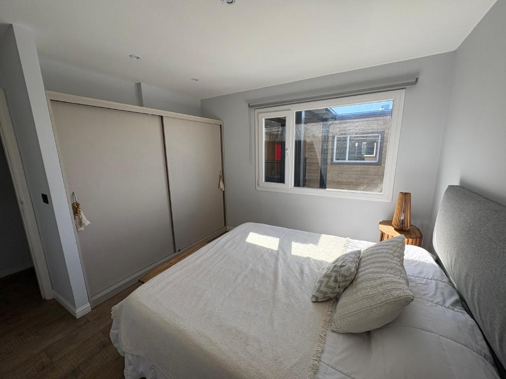 Departamento centrico de dos ambientes con vistas a la montaña - 2