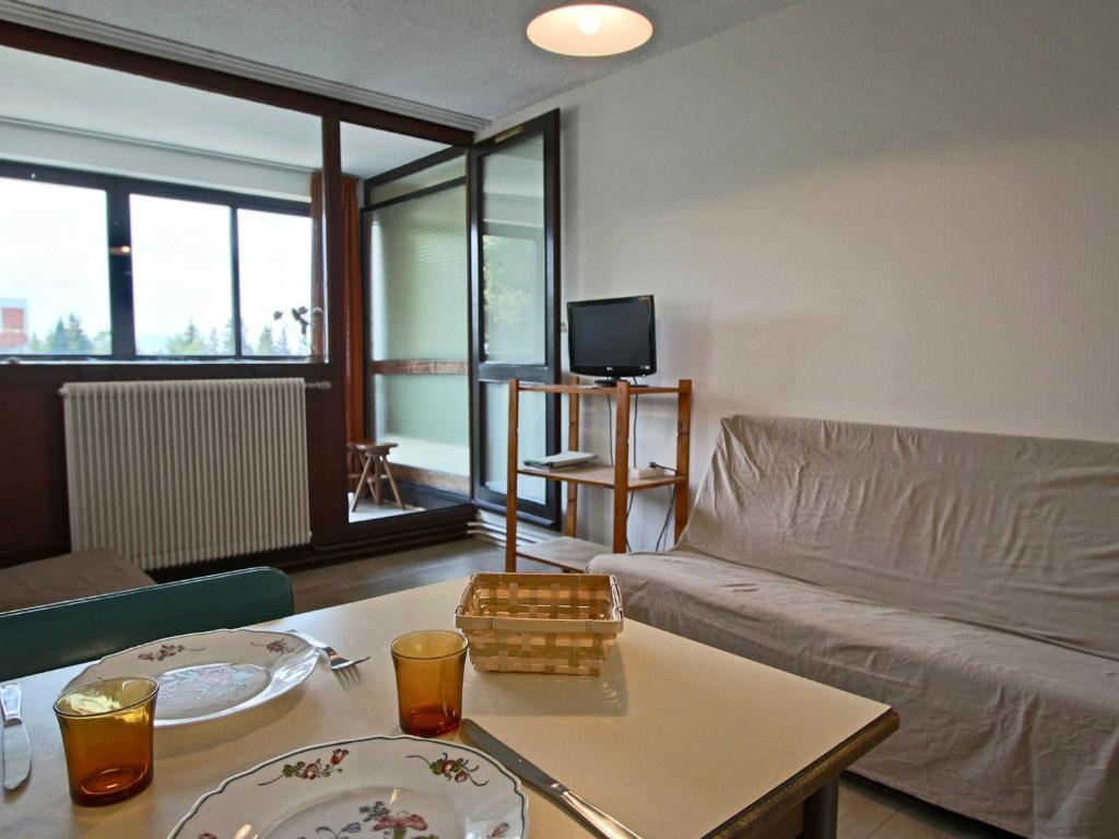 Studio lumineux avec loggia proche pistes et commerces - 3