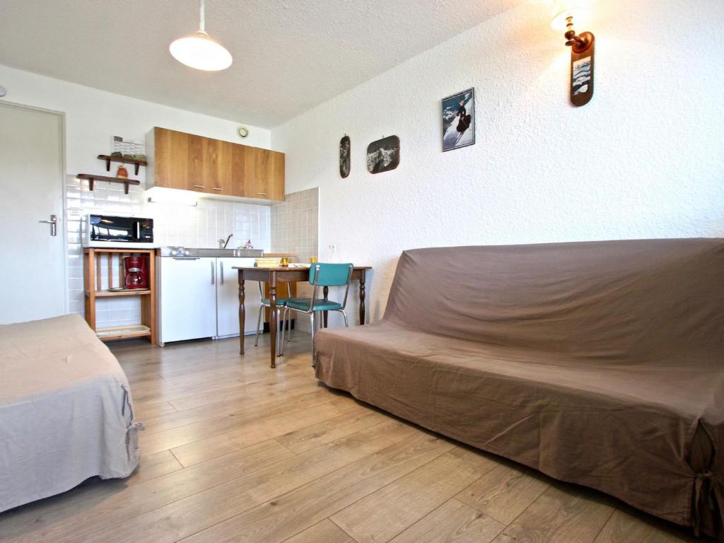 Studio lumineux avec loggia proche pistes et commerces - 4