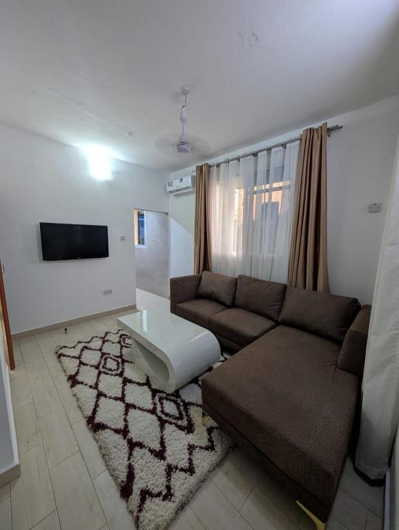 Lizs Loft - 2 bedroom by Nyumbani Apartments, Dar es Salaam