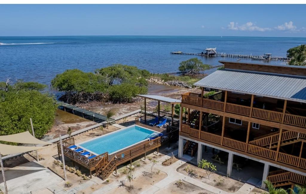 Infinite Sea - Lower Unit 3 bed 2 bath Caye Caulker, Caye Caulker