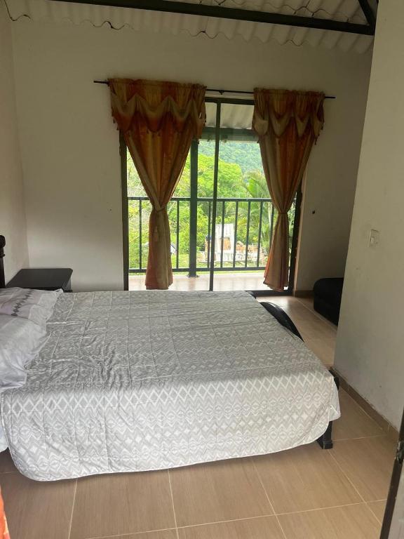 Granja Autosostenible Monte Real - 5