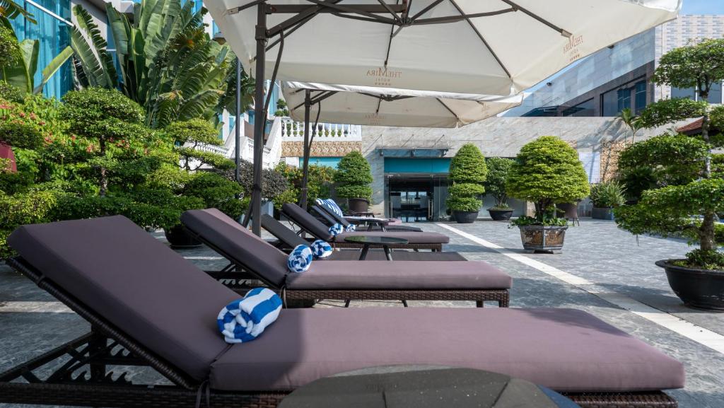 더 미라 호텔 수영장