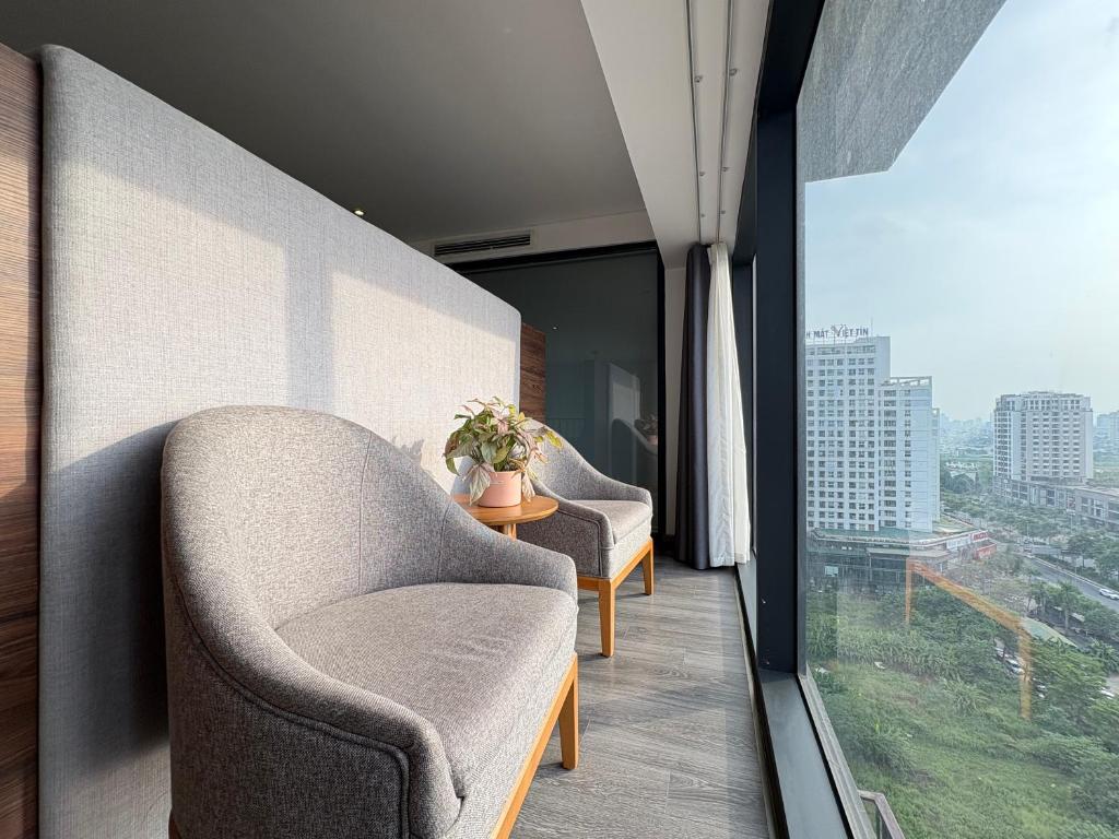 BET BOOTS Pentstudio West Lake Hanoi Nikomix Apartment 75m2