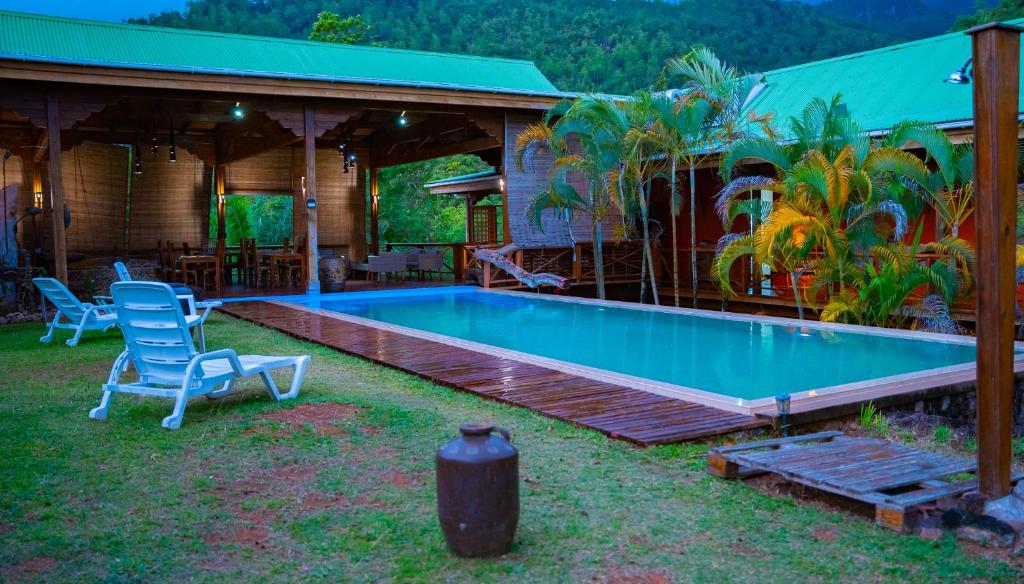 Villa Vanilla, Port Glaud