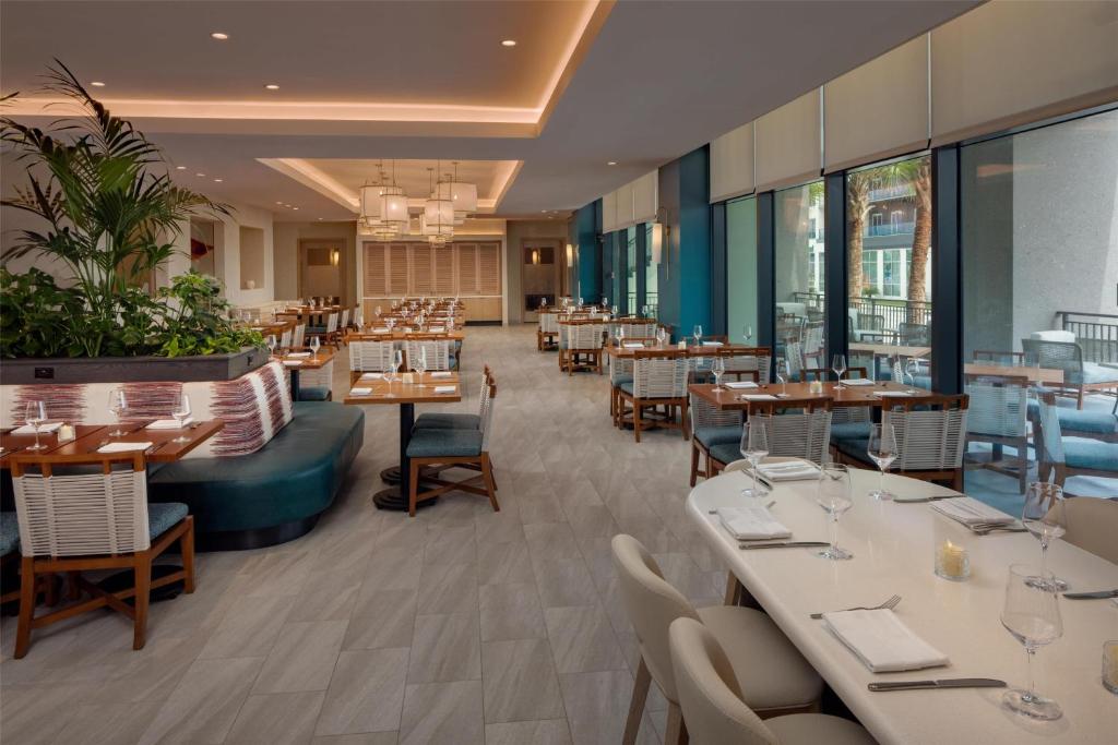 Restaurant, Embassy Suites by Hilton Gulf Shores Beach Resort in Gulf Shores (AL)