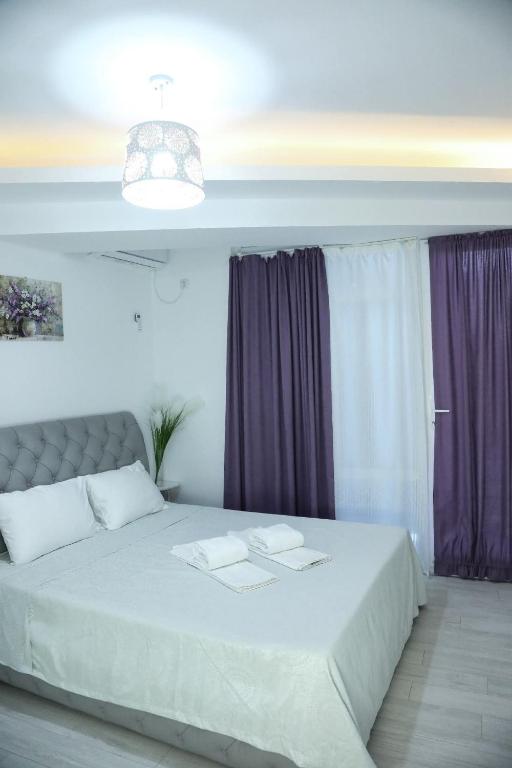 Very central apartment 3 minutes walk to central square, Kolkha Fountain, Kutaisi