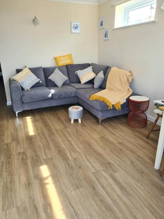 Sunset Beach, 2 bedroom, first floor flat with balcony, Ханстантон