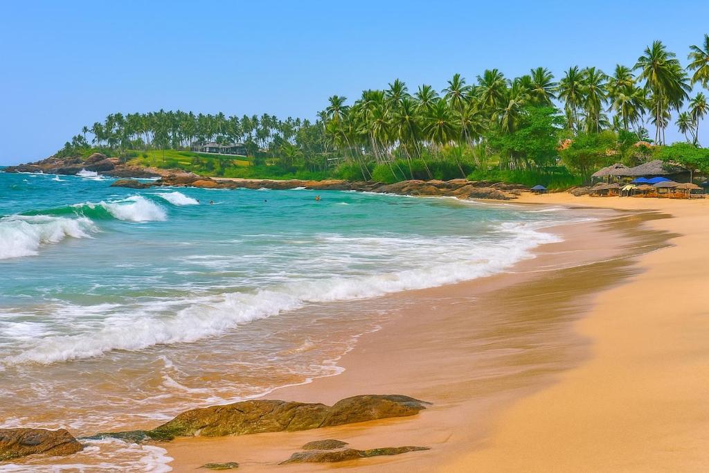 Lofty House Seaside Modern Entire Villa, Tangalle