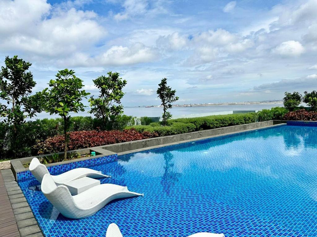 Modern Seaview 1BR Near Okada Manila Bay Airport 17, Manila