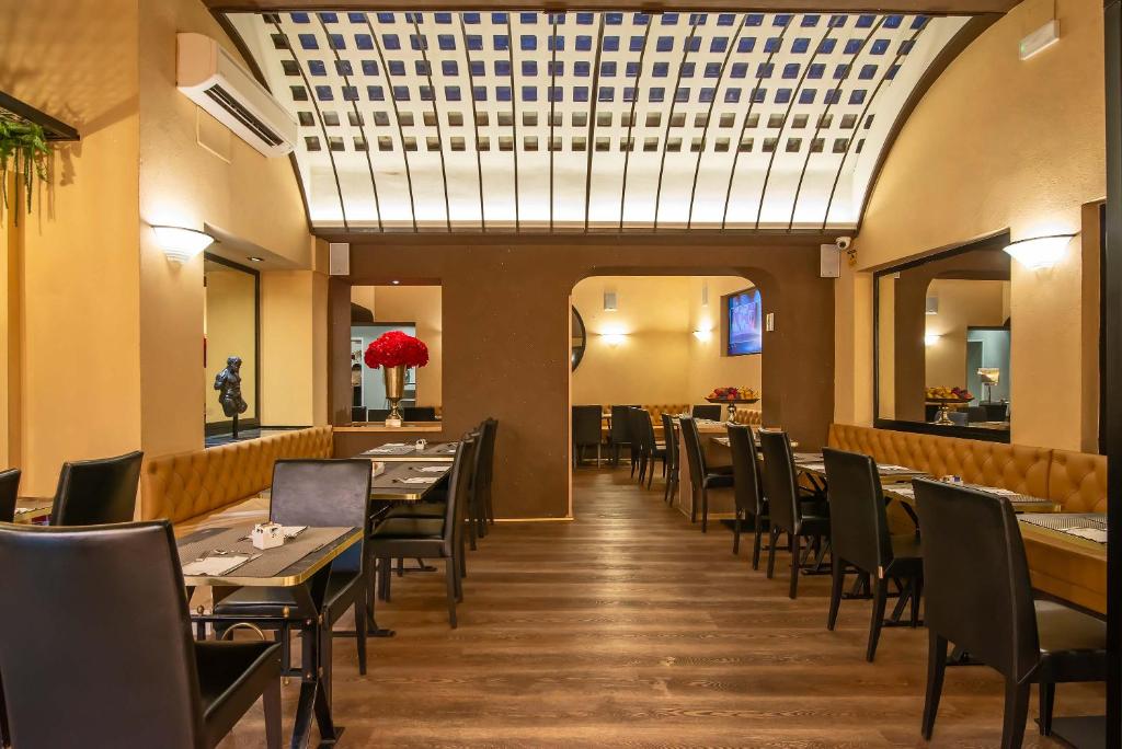 Hotel Accademia — Restaurant & bars in Rome, Lazio