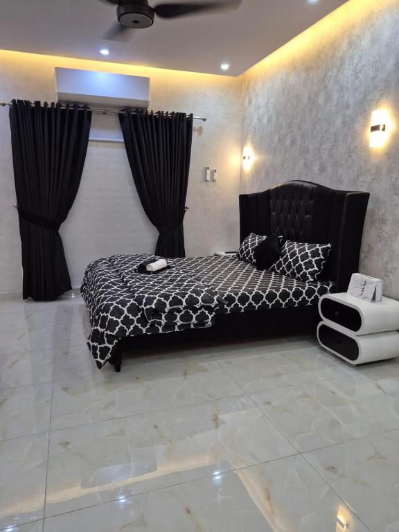 Ittehad Lux Haven Studio Appartment, Lahore