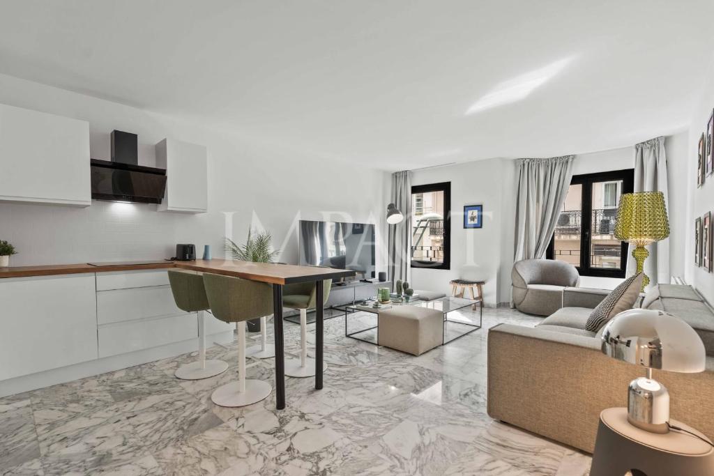 REF 2014 - Cannes center - Apartment to rent - 5