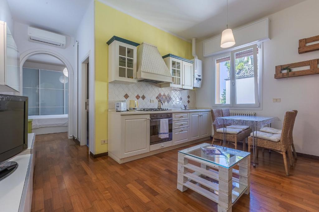 GuestHost - Bright Flat Sant Orsola & Villa Laura - 2