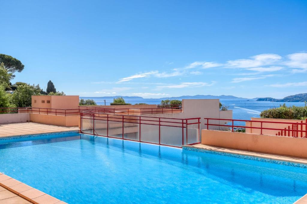 Spacious & Unique Sea View Apt Terrace Pool & Charm - 3