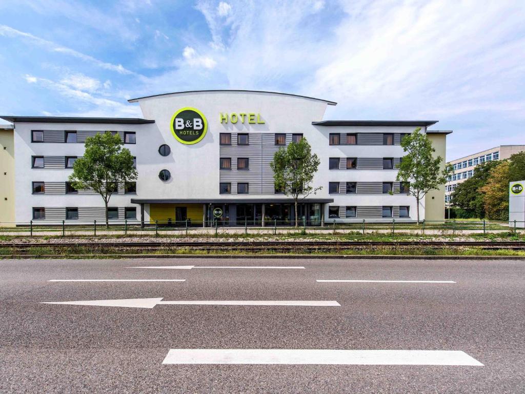 B&B Hotel Augsburg-Süd - 4