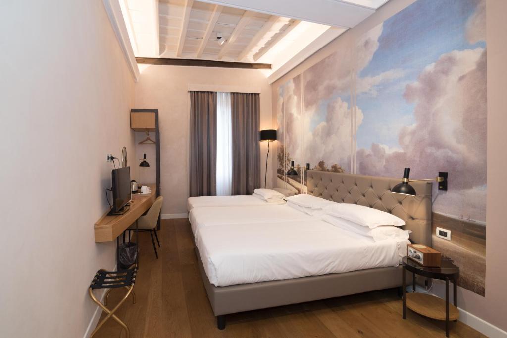 Hotel Accademia — Hotel rooms in Rome, Lazio