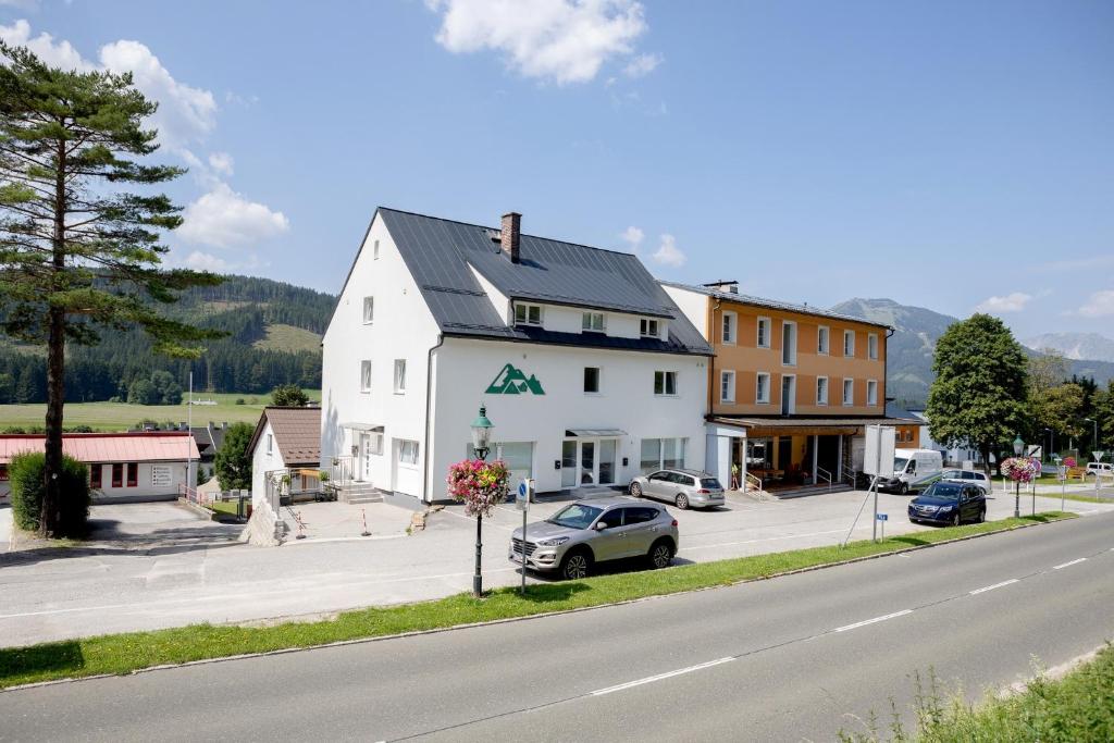 HunGasthaus 05&06 - 1