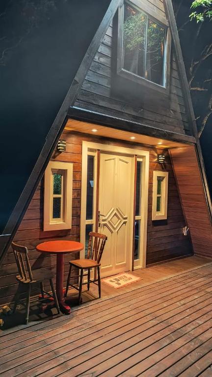 Chalé Estrela Cadente, Palhoça