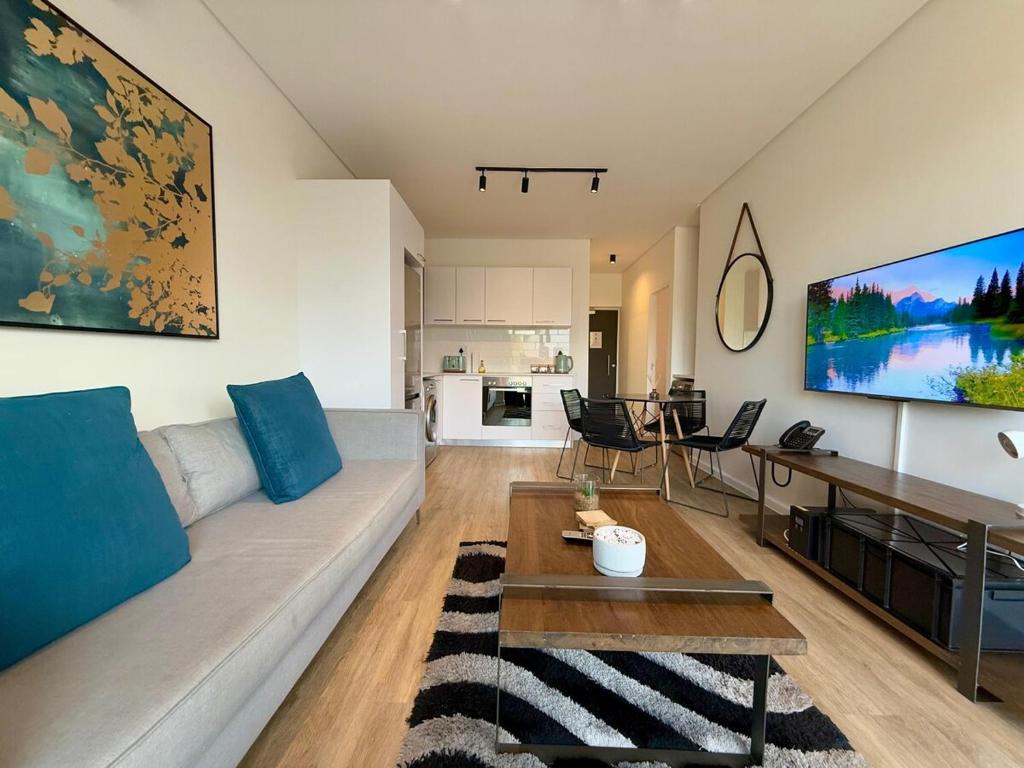 Mountain Whisper - Le Jardin Unit 306, George