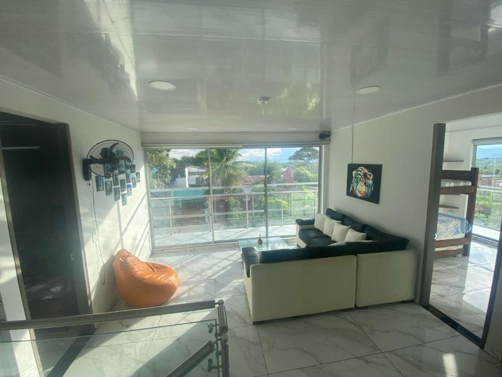 Villa Gilma - antes de reservar por favor comunicarse al tres uno ocho tres cero dos dos cuatro tres cinco - 5