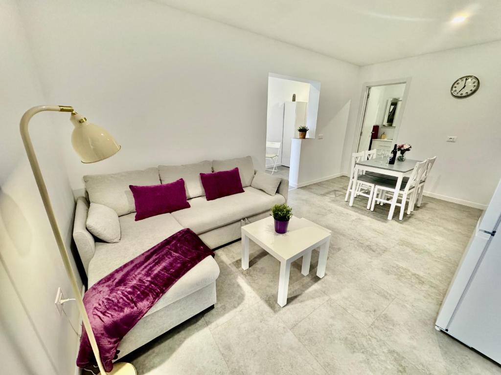 La Cueva del Pardelo, La Laguna